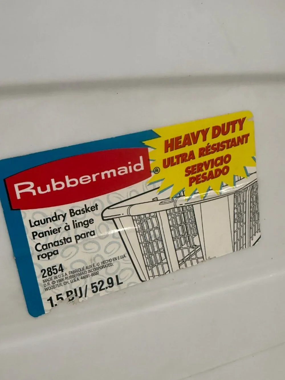 Vtg 1996 Rubbermaid White Rugged Heavy-Duty Retro Laundry Basket 2854 Retro Y2K